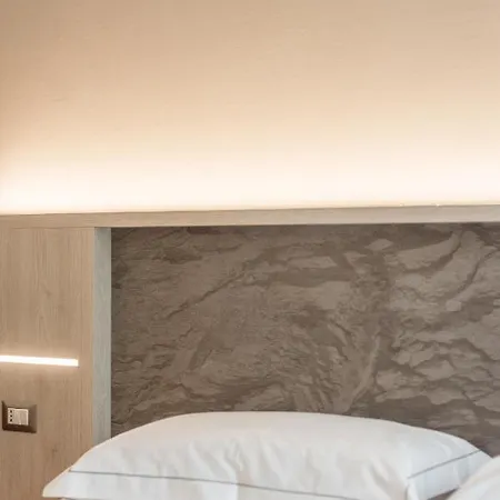 ゲストハウス Le Nove Muse 4*